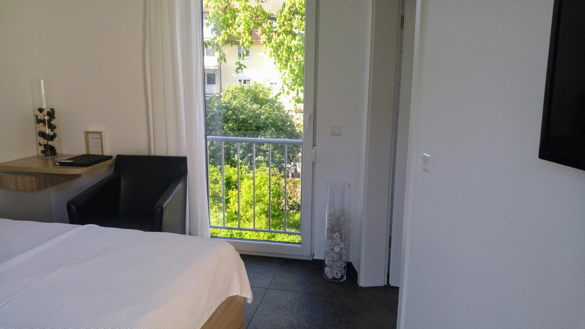 Alte Stadtmauer - Apartment Зинсхайм Экстерьер фото